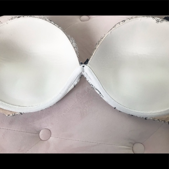 VICTORIA’S SECRET 36D - Picture 8 of 8